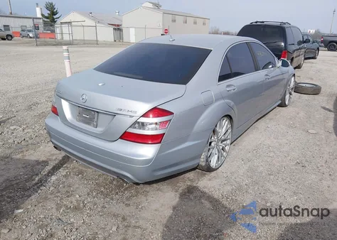 2007 Mercedes-Benz S 550 z USA, uszkodzony, nr VIN WDDNG71X37A029427